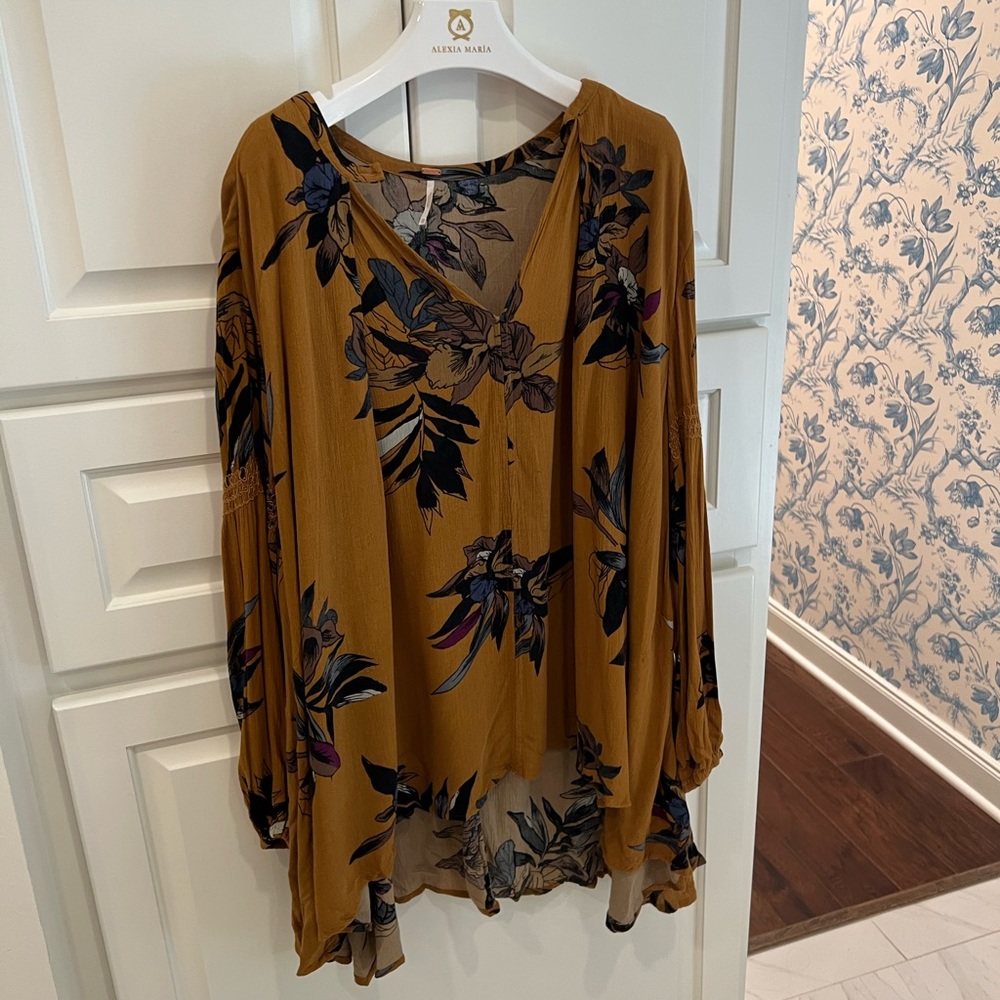 FREE PEOPLE FLOWY DRESS